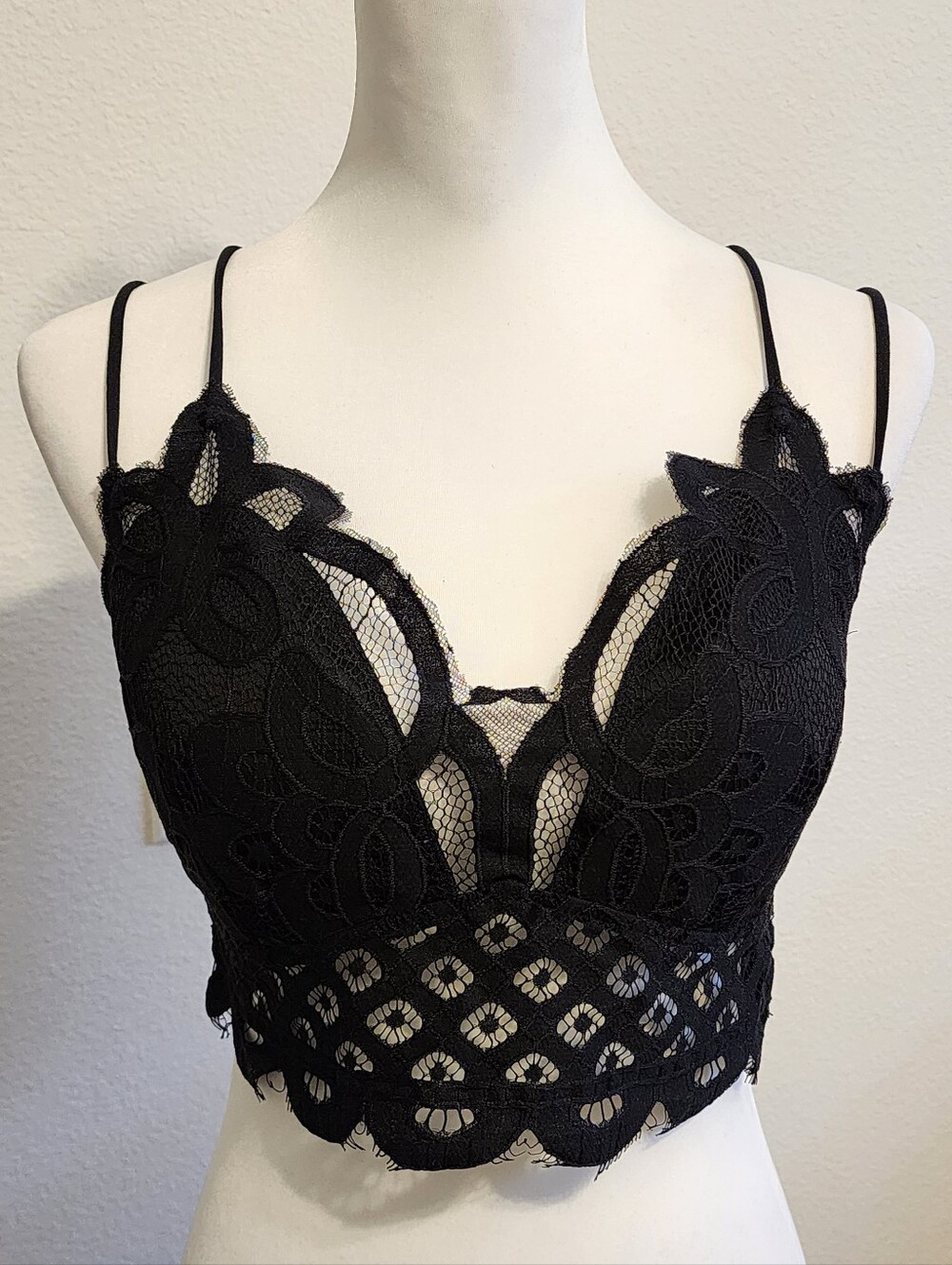 Zenana Black Lace Bralette - NWOT 1X